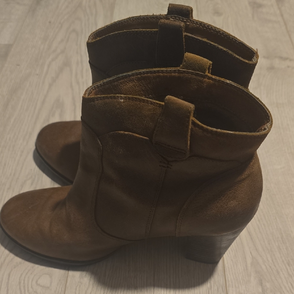 Clarks Brown Heeled Boots with Stacked Heel